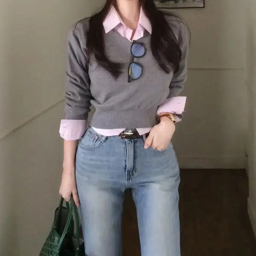[BUNJANG] Holy Made Marang Fitted V-Neck Cropped Spring Knit / (새상품)홀리 made 마랑 잘록 브이넥 크롭 봄니트
