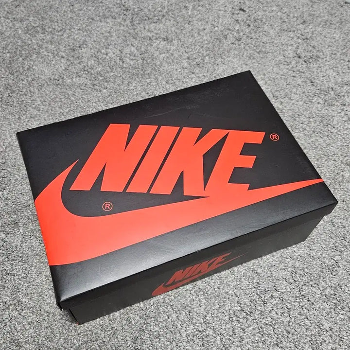 [BUNJANG] Jordan 1 Retro High OG Dark Marina Blue Sneakers / 조던 1 레트로 하이 OG 다크 마리나 블루