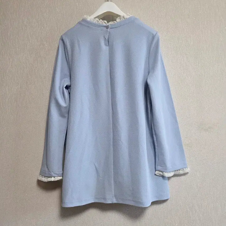 [BUNJANG] Zishen Lace Detailed Long Sleeve T-shirt / 지센 티셔츠