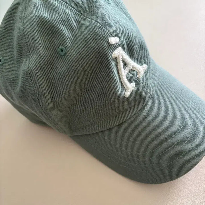 [BUNJANG] Avie Muah A Logo Boucle Ball Cap (Mint) / [새상품] 아비에무아 A로고 부클 볼캡 모자 (민트)