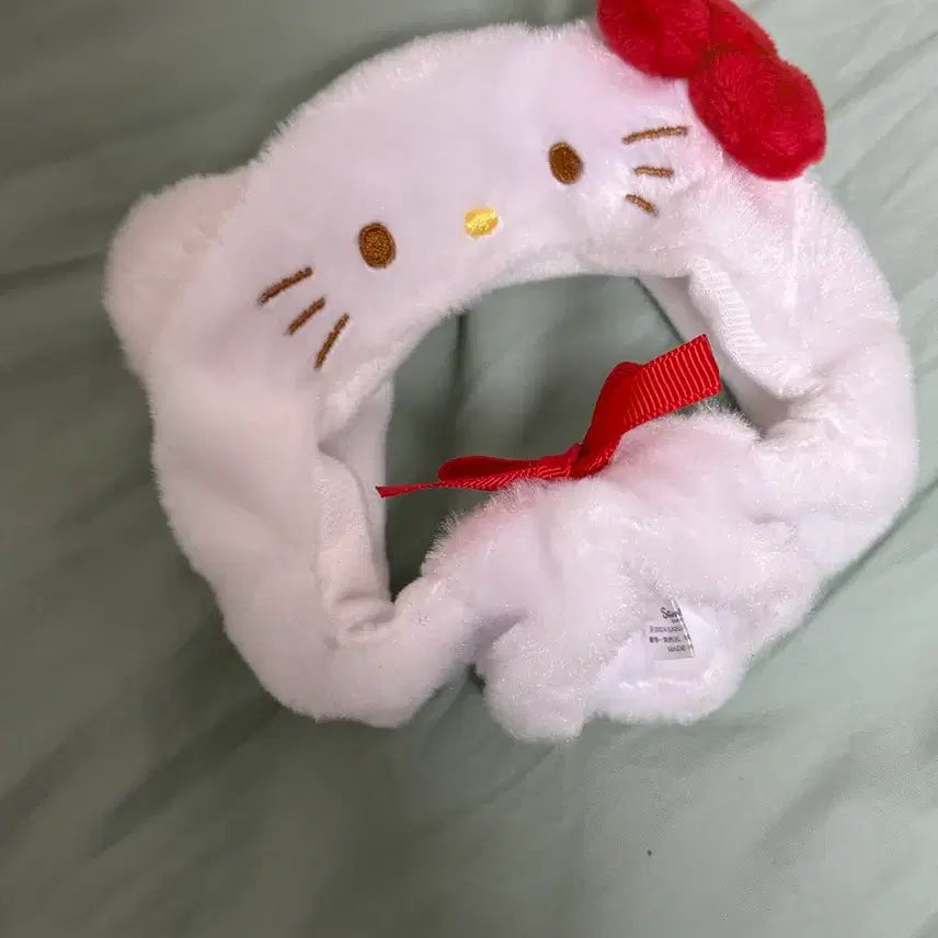 [BUNJANG] Sanrio Hello Kitty Lightstick Cover Case / 산리오 헬로키티 응원봉 커버 케이스 덮개