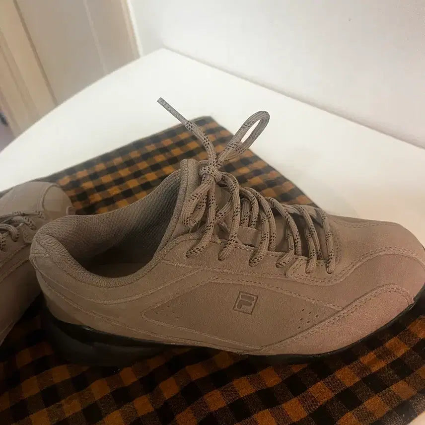 [SOLD OUT] 휠라 Fila 리트모LX베이지