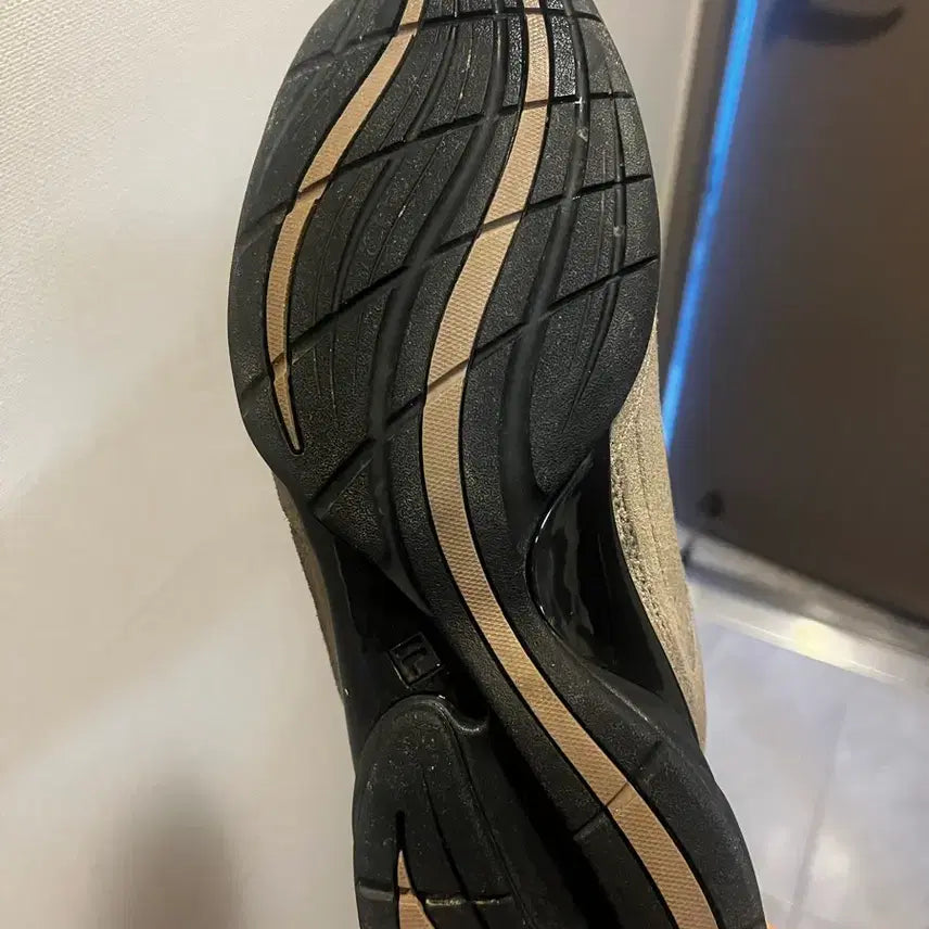 [SOLD OUT] 휠라 Fila 리트모LX베이지