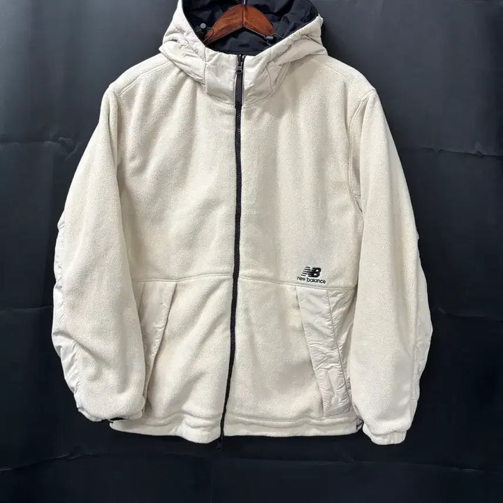 [BUNJANG] New Balance Reversible Jumper / 뉴발란스 리버시블 점퍼