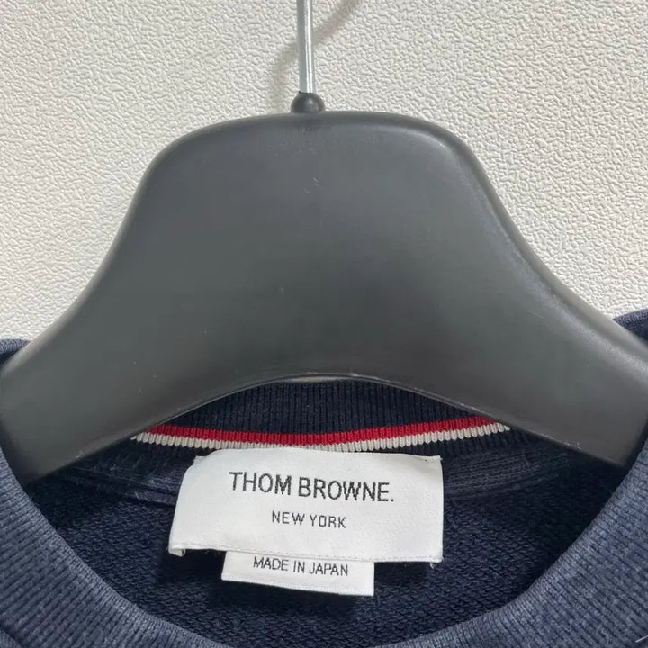 [BUNJANG] Thom Browne Diagonal Stripe Sweatshirt Navy / [2]톰브라운 사선완장 맨투맨 네이비