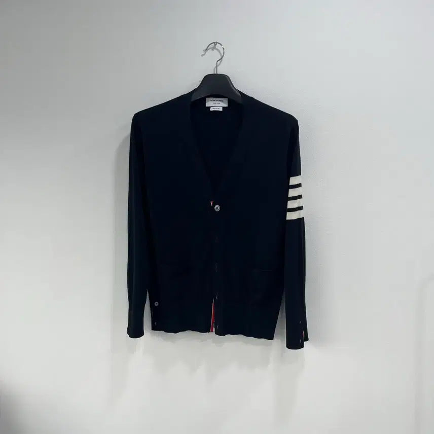 [BUNJANG] Thom Browne Diagonal Stripe Merino Wool Cardigan Navy Size 3 / [3]톰브라운 사선완장 메리노울 가디건 네이비