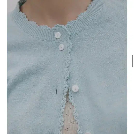 [SOLD OUT] 택포) 새상품) 헌치 스칼럽 트리밍 가디건 민트