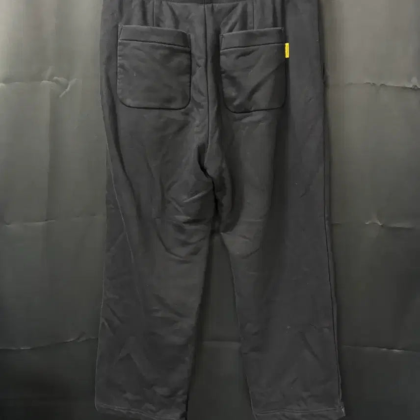 [BUNJANG] National Geographic Training Pants / 네셔널 지오그래픽 정품 트레이닝 팬츠