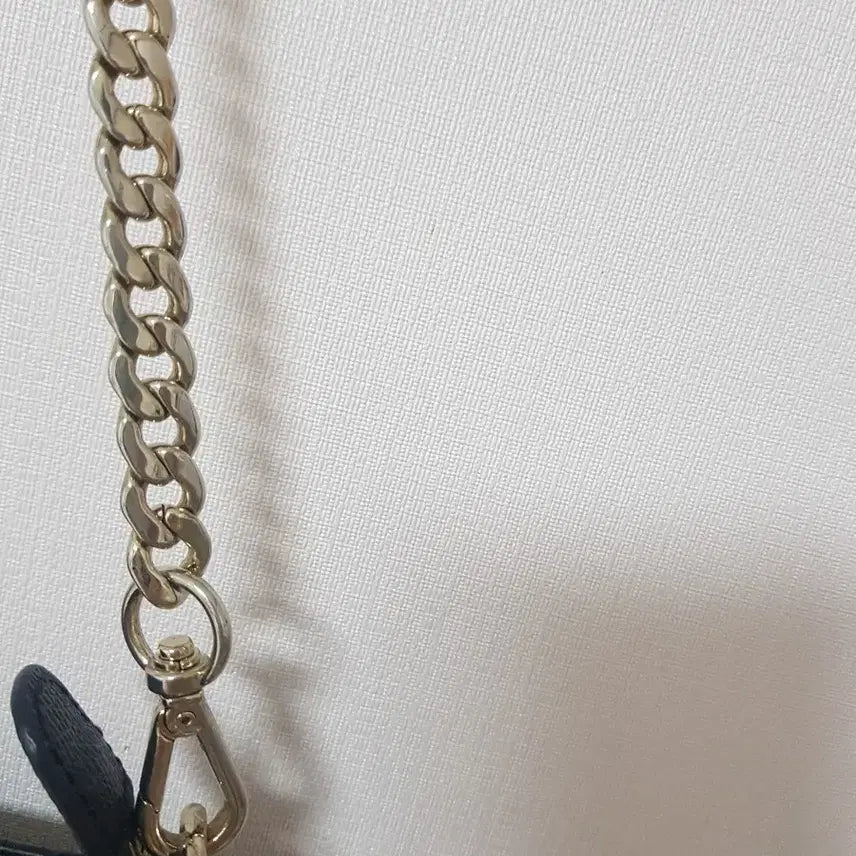 [SOLD OUT] 루이가또즈 숄더백 ㅡ 정품