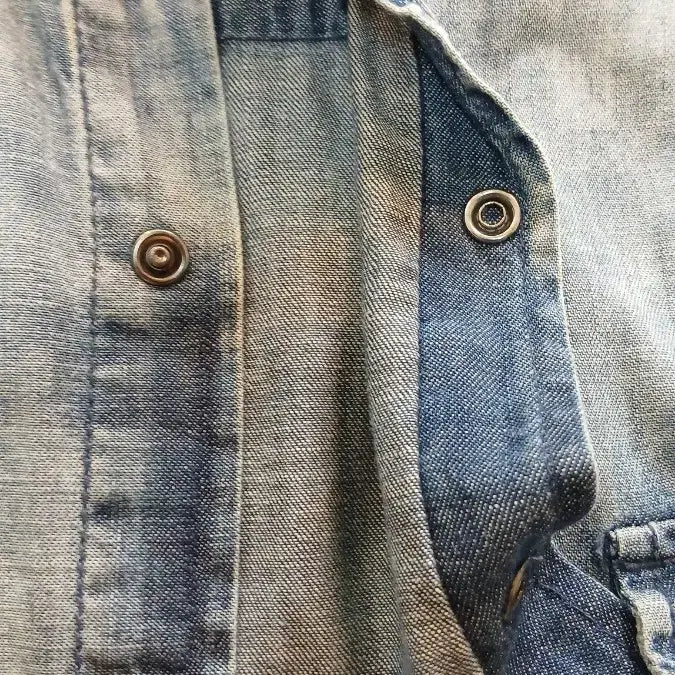 [BUNJANG] Zara Vintage Washed Denim Shirt L / 자라 Zara 빈티지 데미지 워싱 데님셔츠 L