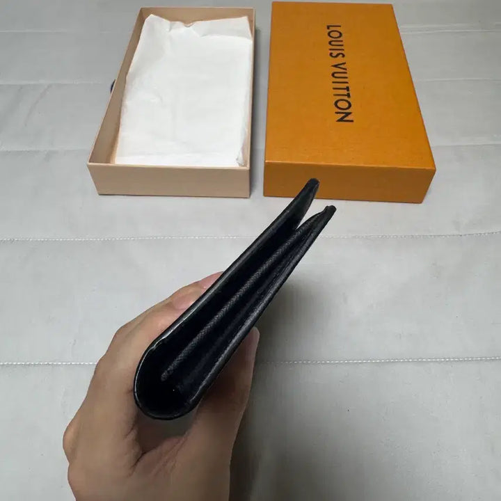 [SOLD OUT] [상태좋음/정품] 루이비통 브라짜 월렛 이클립스 장지갑