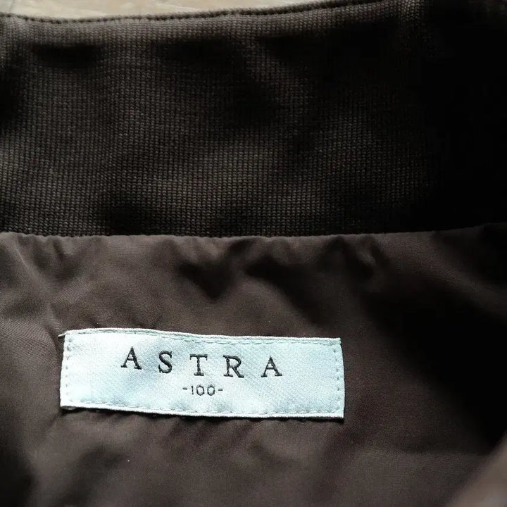 [BUNJANG] Astra Windbreaker Jacket (110 Size) / 아스트라바람막이/110사이즈 /새제품수준