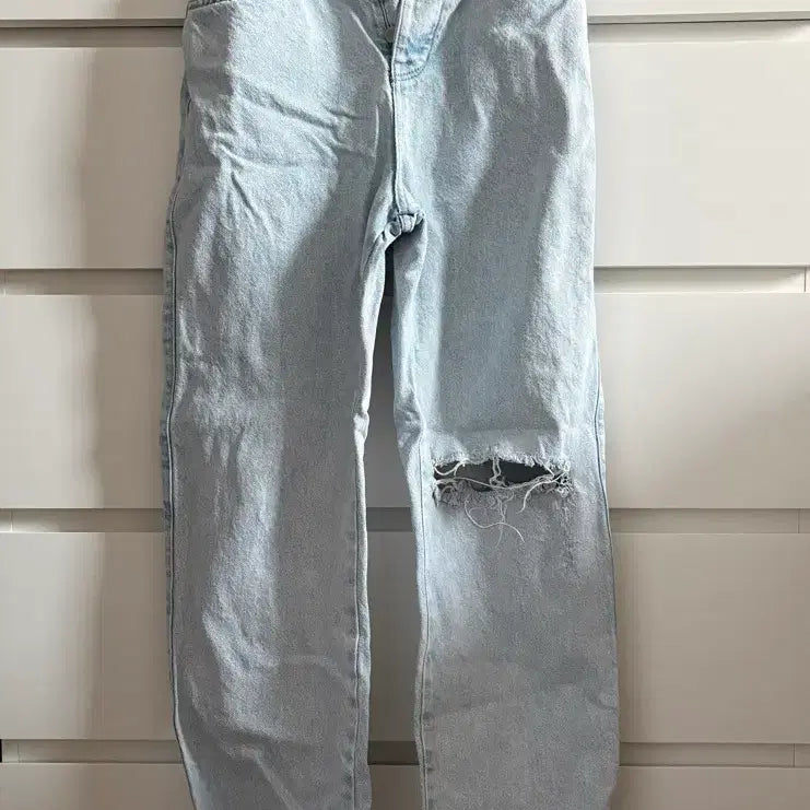 [BUNJANG] ZARA Ripped Light Wash Denim Jeans / 자라 ripped jeans 찢청 연청 데님 여름 청바지
