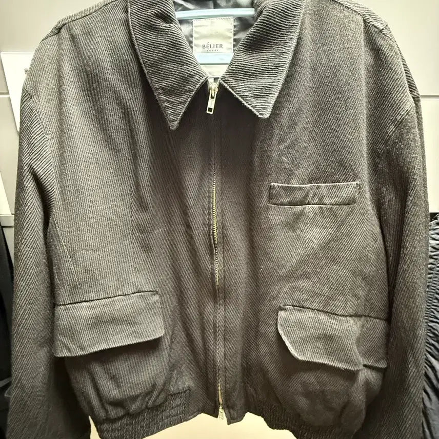 [BUNJANG] Vellie Diagonal Blouson L Size / 벨리에 다이애그널 블루종 L사이즈
