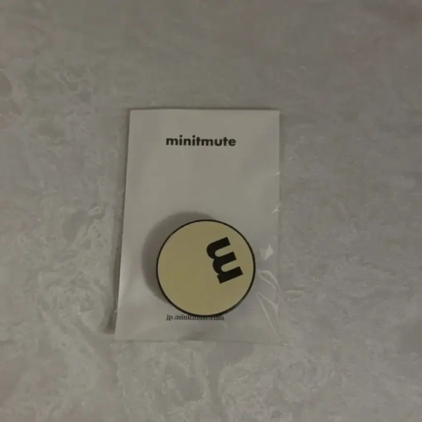 [BUNJANG] Minitmute M-Tok Yellow Handbag / 미닛뮤트 엠톡 새상품