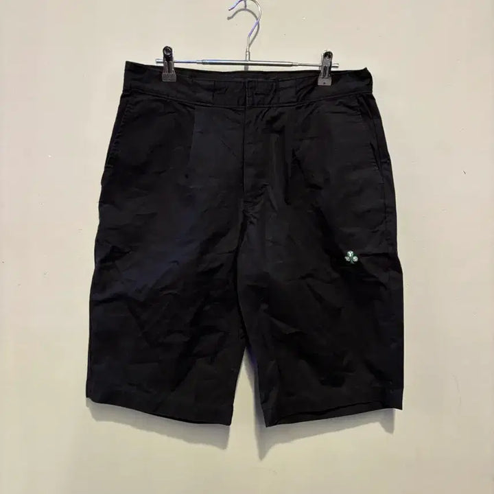 [BUNJANG] YesEyeSee Shorts / 예스아이씨 반바지 (단추분실)