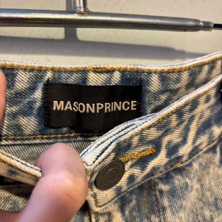[BUNJANG] Mason Prince Stone Washing Denim Pants / 메이슨프린스 스톤워싱 데님 팬츠
