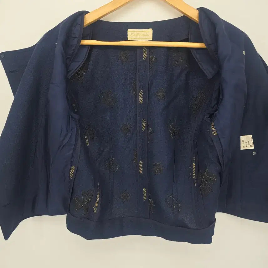 [BUNJANG] Vintage Gold Embroidered Navy Jacket / 일본빈티지 고급스러운 골드 자수 디테일이 자켓 [B20635]