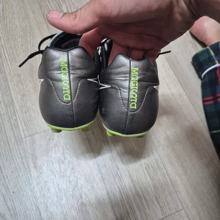 [BUNJANG] Nike Magista Onda HG-E Size 265 / 나이키 마지스타 온다 HG-e 265
