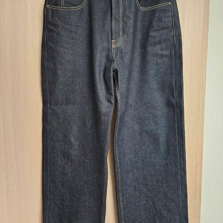 [SOLD OUT] 자라 스티치 배기핏 청바지 eu42 kr32