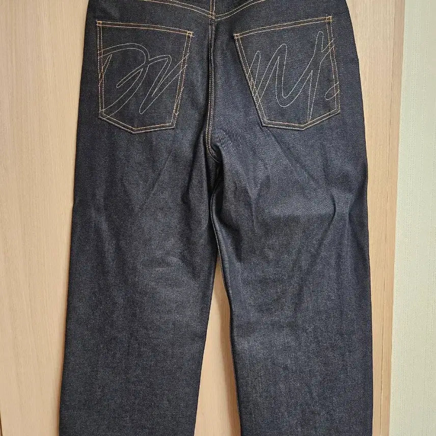 [SOLD OUT] 자라 스티치 배기핏 청바지 eu42 kr32