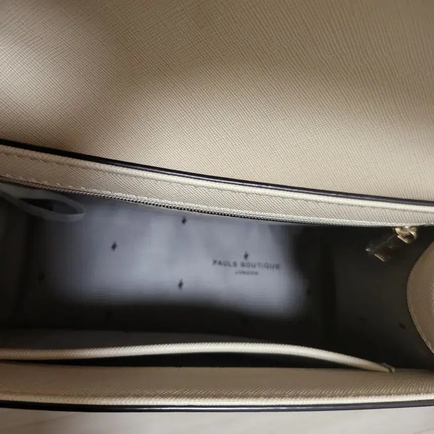 [SOLD OUT] 폴스부띠끄 아이보리 토트백 겸 숄더백