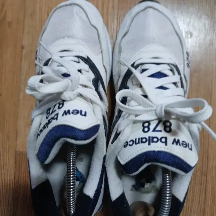 [BUNJANG] New Balance 878 White and Black Sneakers 250 / 뉴발란스 878 흰검 스니커즈 250