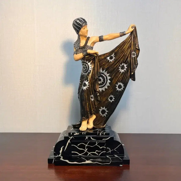 [BUNJANG] European Art Deco Resin Sculpture / (1998년도 판권) 유럽 아르데코 레진 조각 작품