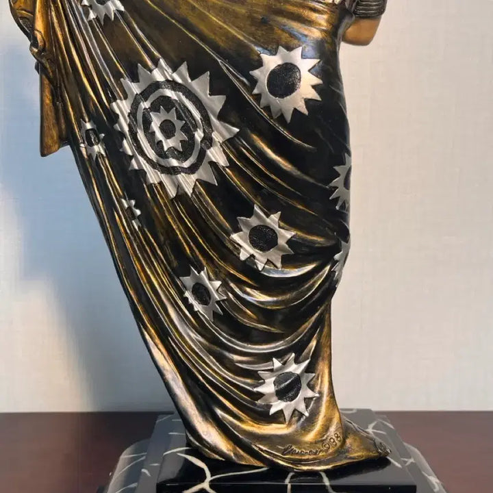 [BUNJANG] European Art Deco Resin Sculpture / (1998년도 판권) 유럽 아르데코 레진 조각 작품