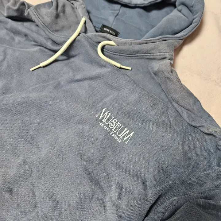 [BUNJANG] Mamamoo Moonbyul Museum Concert Hoodie L / 마마무 문별 뮤지엄 콘서트 굿즈 후드티 L사이즈 판매합니다!