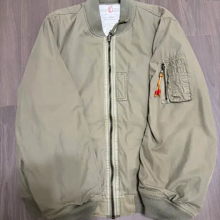 [BUNJANG] Blackout MA-1 Olive Jacket / 블랙아웃 ma-1(마원) 올리브 m사이즈
