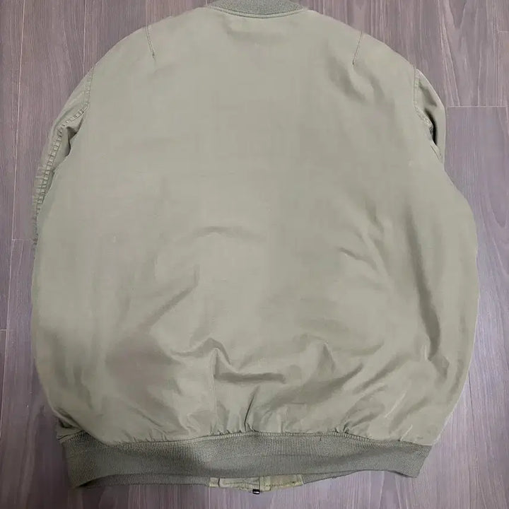 [BUNJANG] Blackout MA-1 Olive Jacket / 블랙아웃 ma-1(마원) 올리브 m사이즈