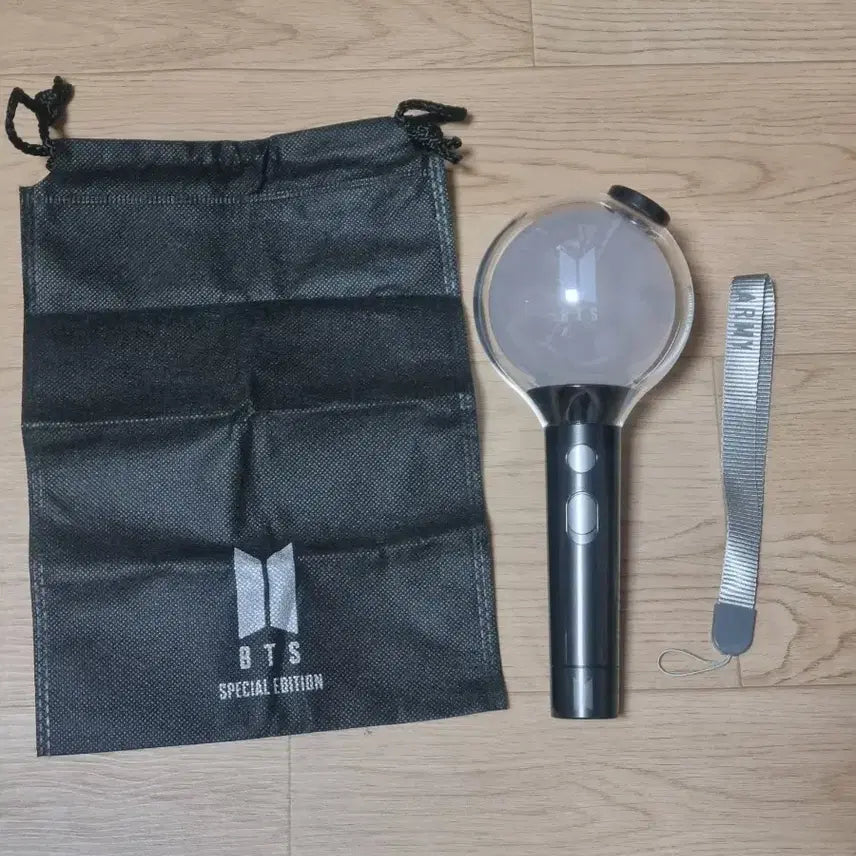 [BUNJANG] BTS (Bangtan Sonyeondan) ARMY BOMB Special Edition Light Stick / 방탄소년단 응원봉 아미밤 스페셜 에디션 팔아요
