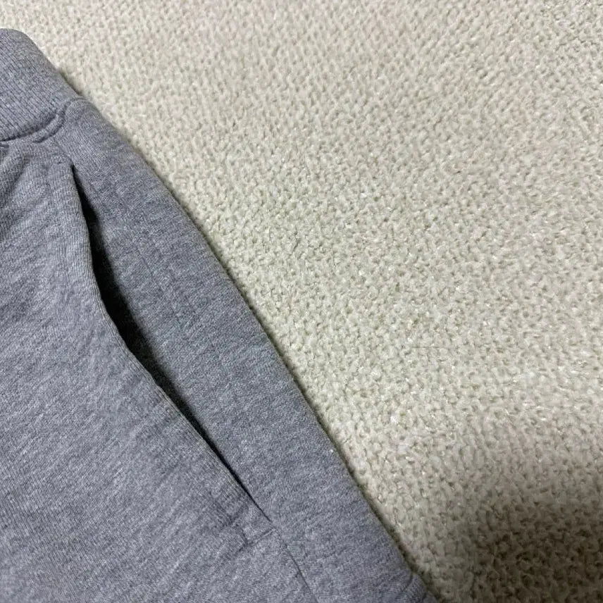[SOLD OUT] C.P 컴퍼니 트레이닝 조거팬츠 남성용 34인치