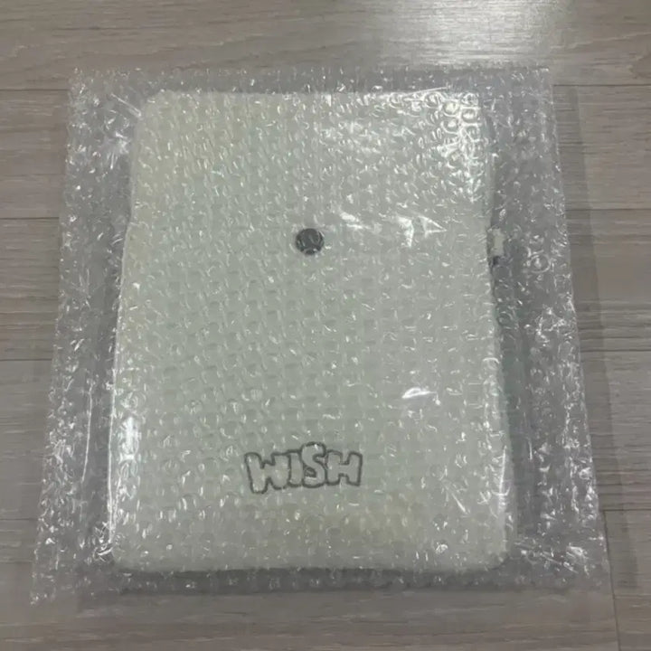 [BUNJANG] NCT WISH WISH Station Tablet Pouch / 엔시티위시 위시스테이션 태블릿 파우치