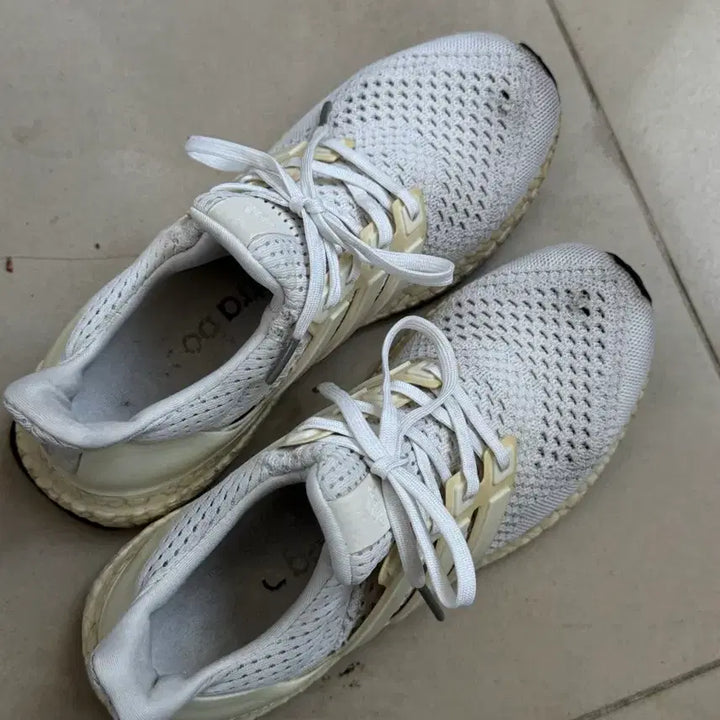 [BUNJANG] Adidas Ultraboost 1.0 Core White (235mm) / 아디다스 울트라부스트 1.0 코어화이트 235