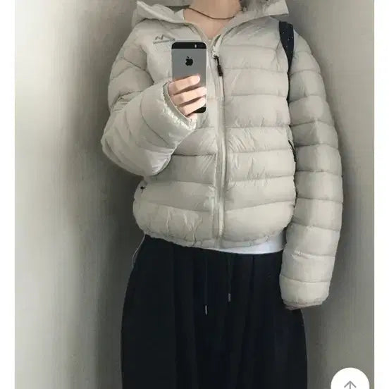 [BUNJANG] Avery Lightweight Padded Jacket / 에이블리 경량패딩