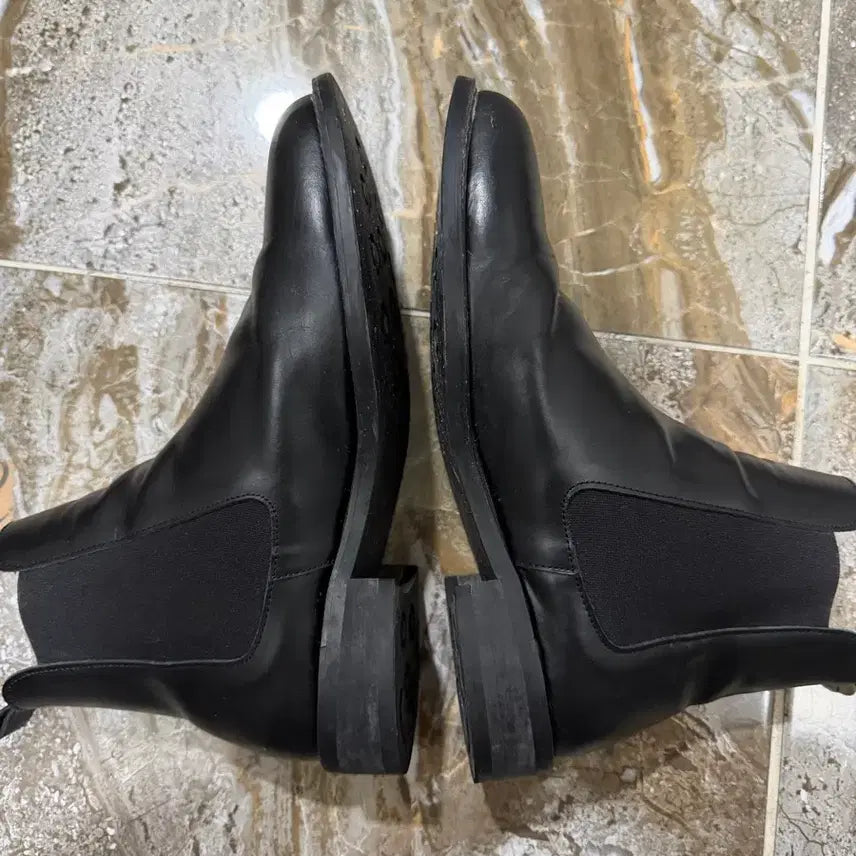 [SOLD OUT] 로맨틱 무브 뉴탐페레 첼시 부츠 R17M077 블랙