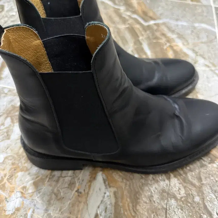 [SOLD OUT] 로맨틱 무브 뉴탐페레 첼시 부츠 R17M077 블랙
