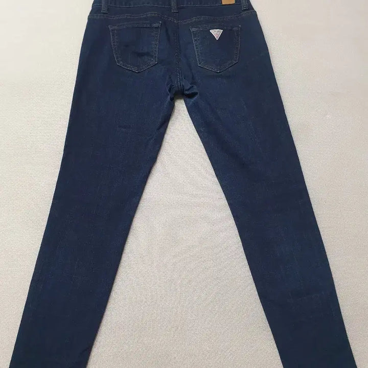 [SOLD OUT] GUESS  청바지 스키니진 허리27