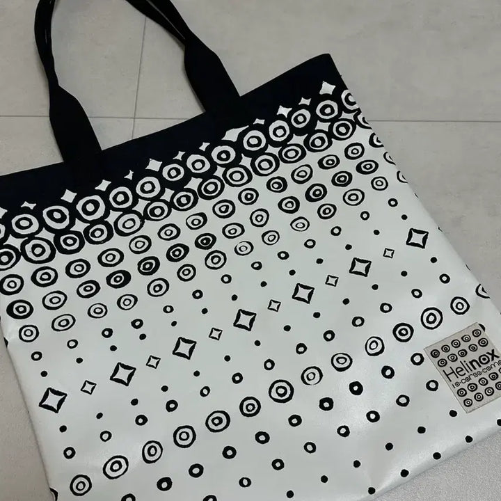 [BUNJANG] Helinox 10 Corso Como Tote Bag / 헬리녹스 10 꼬르소꼬모 토트백 Helinox