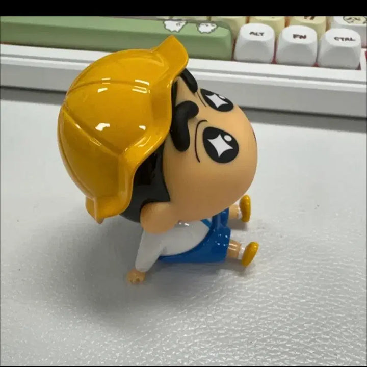 [BUNJANG] Crayon Shin-chan Wobbly Figure / 짱구 흔들 피규어