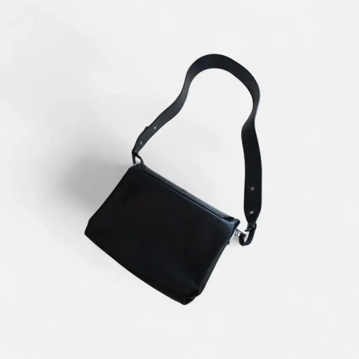 [SOLD OUT] 킨더살몬 레이아 플리츠백 레이아백 파사드패턴 가방 숄더백 미닛뮤트폴렌느