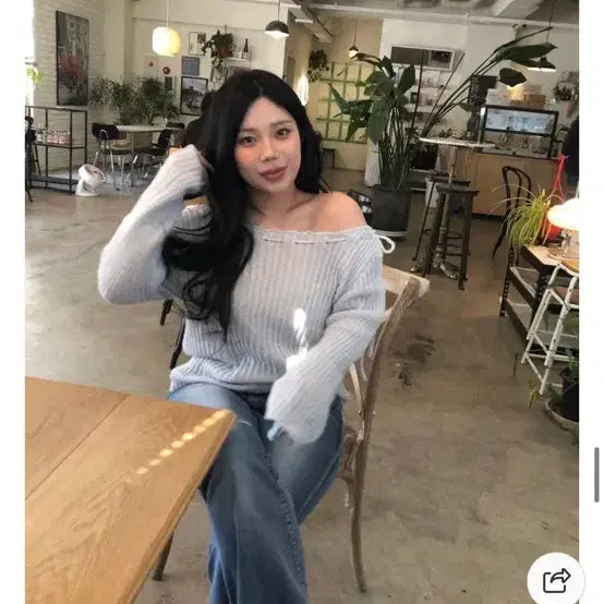 [BUNJANG] Daisy2L Miju Strap Off-shoulder Knit Top / 데이지투엘 미주 스트랩 오프숄더 니트 소라