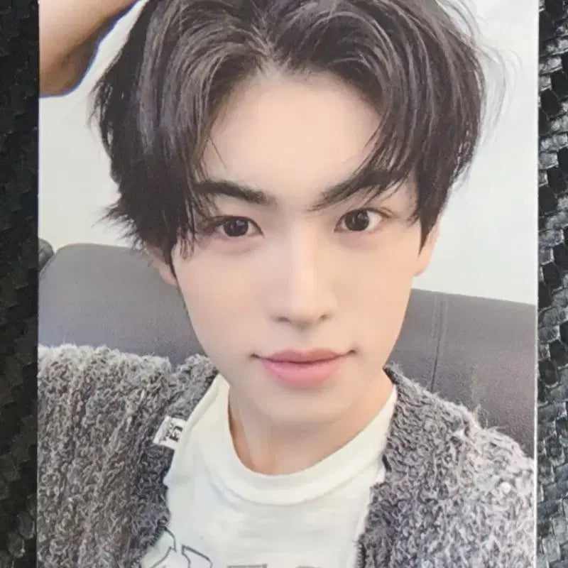 [BUNJANG] Kickflip Minjae Showcase Photocard / 킥플립 민제 쇼케 포카