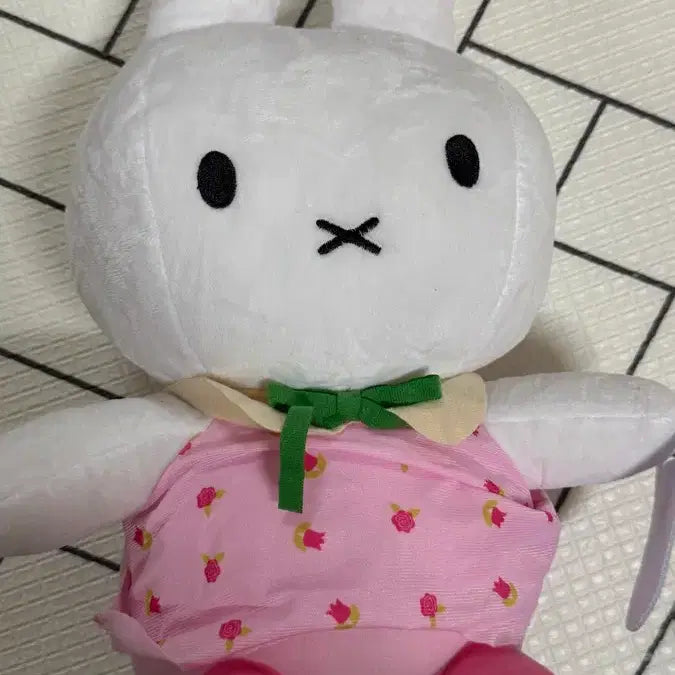 [BUNJANG] Miffy Plush Doll / 미피 인형