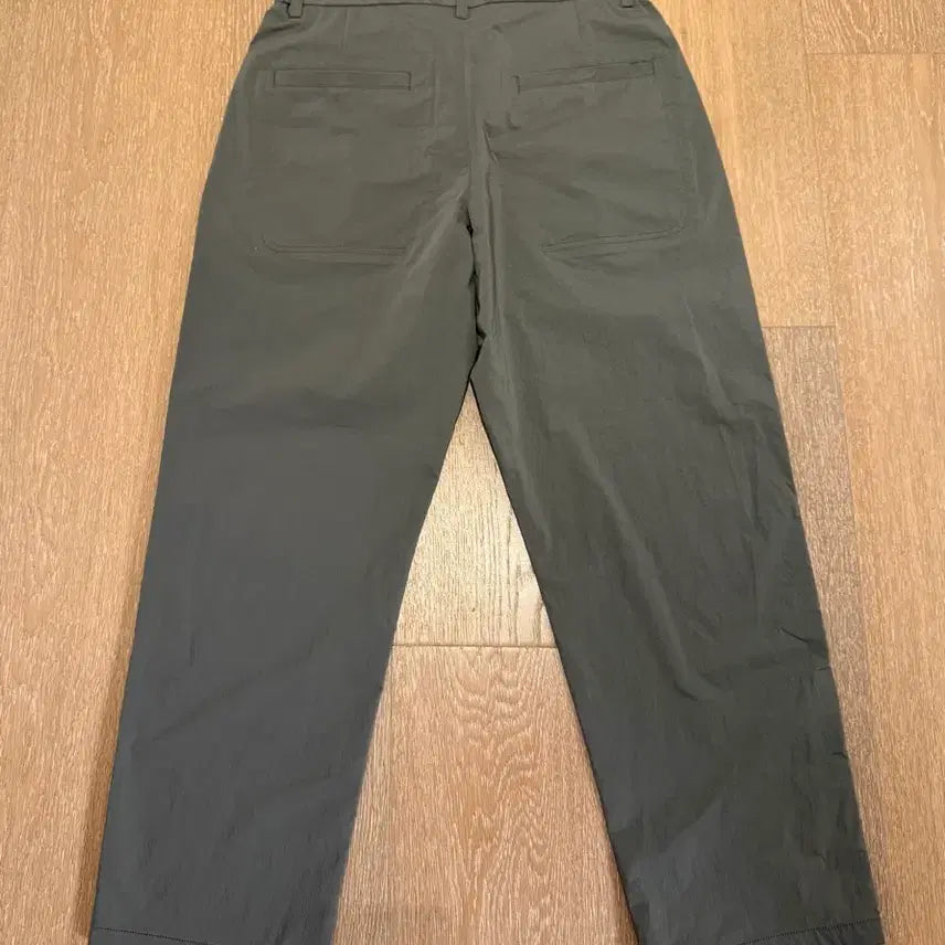 [BUNJANG] Beaker Khaki Summer Pants / [미사용 신제품] Beaker 비이커 여름바지 카키컬러 2사이즈