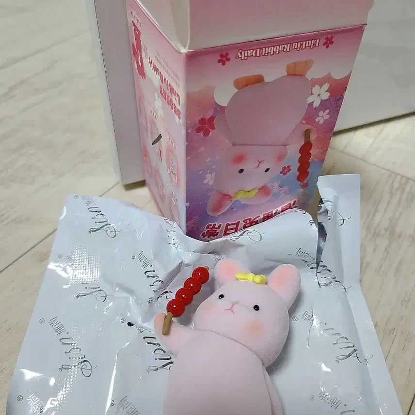 [BUNJANG] Flocking Rabbit Figure / 후로킹 토끼 피규어