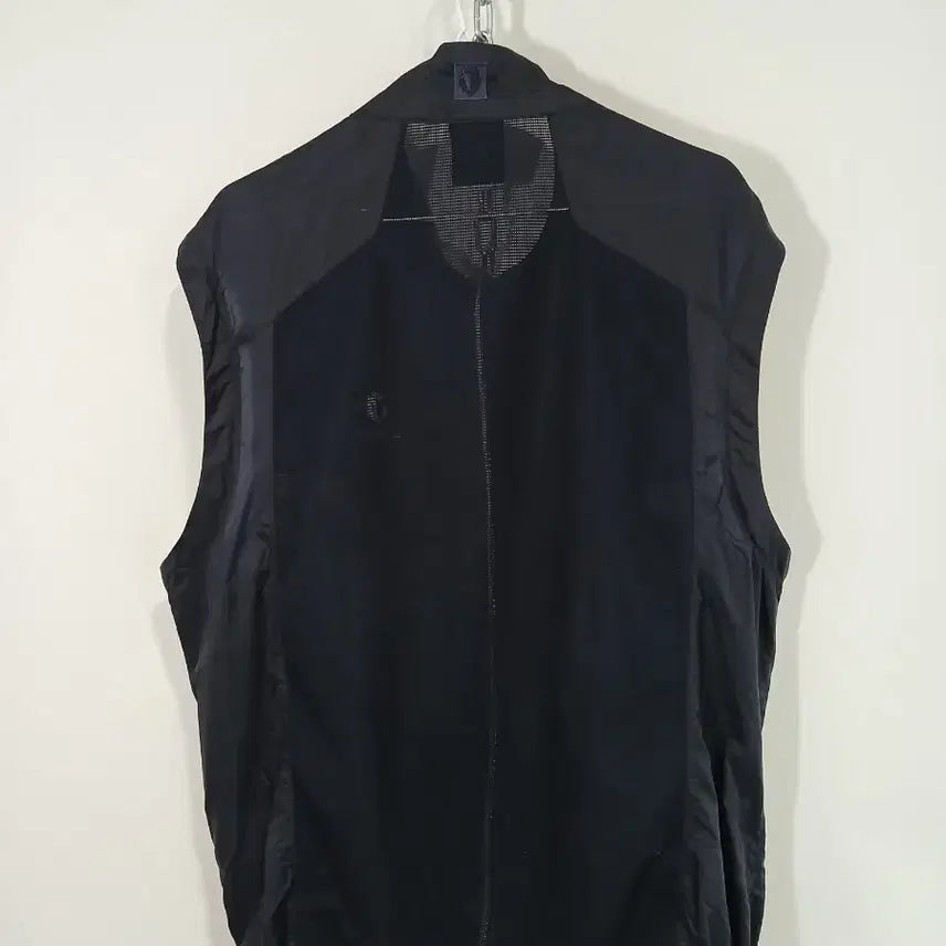 [SOLD OUT] 블랙야크 남성 바람막이 조끼 네이비