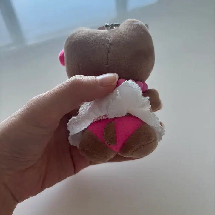 [BUNJANG] Sanrio Hawaii Tanning Kitty Bikini Figure Keychain / 택포 태닝키티 정품 옷탈부착 비키니 하와이키티 키링